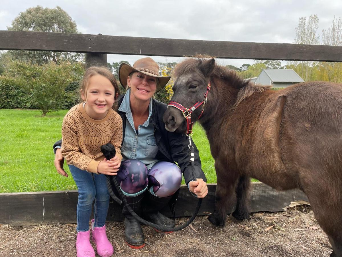 Farm Stay Maple Cottage At Wilindi Estate Tyabb Екстериор снимка